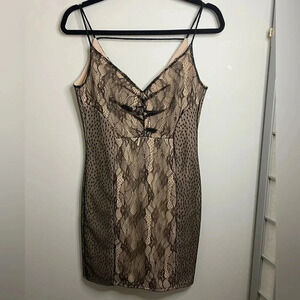 Miss Selfridge - Black lace mini dress with nude underlay - US4
